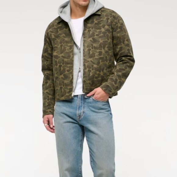 Abercrombie & Fitch Olive Camo Lightweight Cropped Zip Workwear Jacket, Large - Picture 6 of 8
